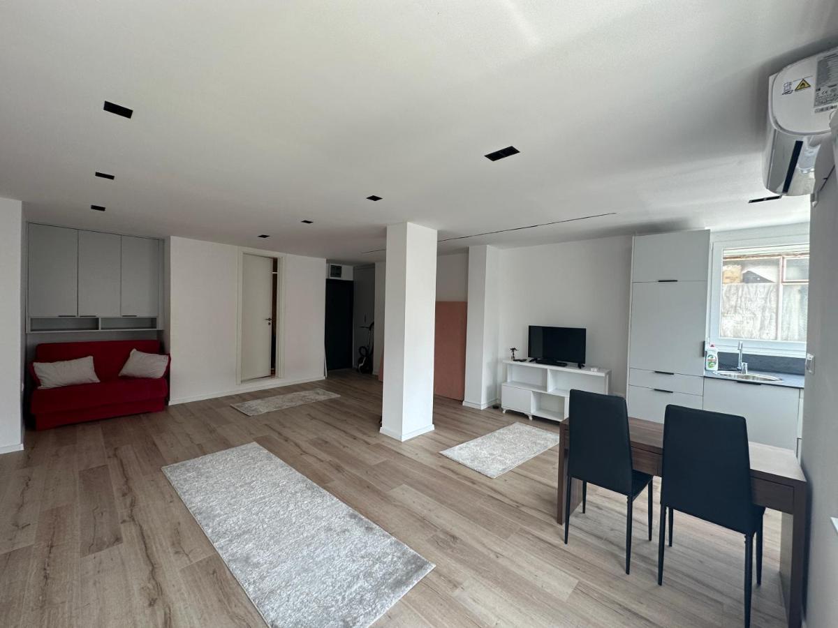 Studio Y Gjakova Exterior foto
